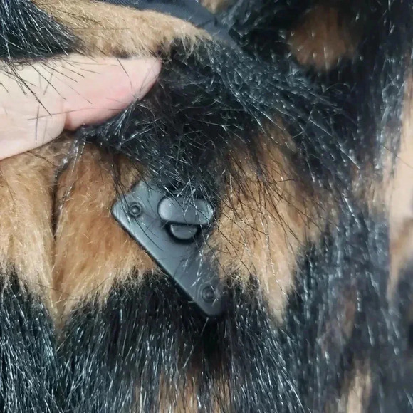 Jamie Sadock Faux Fur Vest - Picture 6 of 9